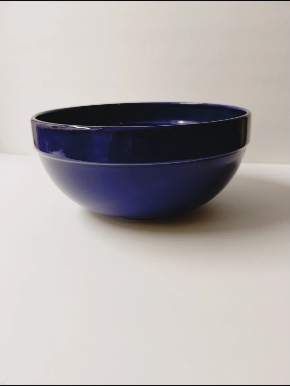 Boston Warehouse glossy ceramic