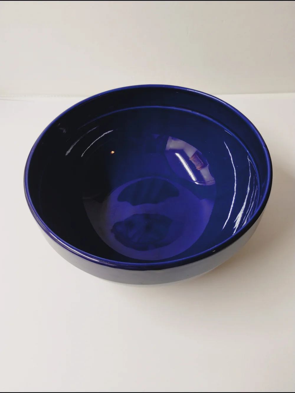 Boston Warehouse glossy ceramic