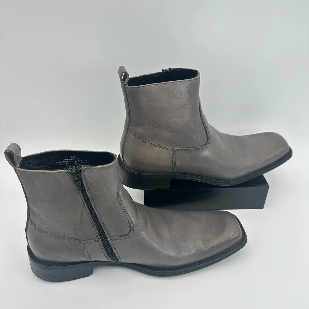 Kenneth Cole kenneth cole