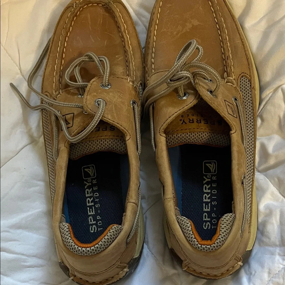Sperry durable leather