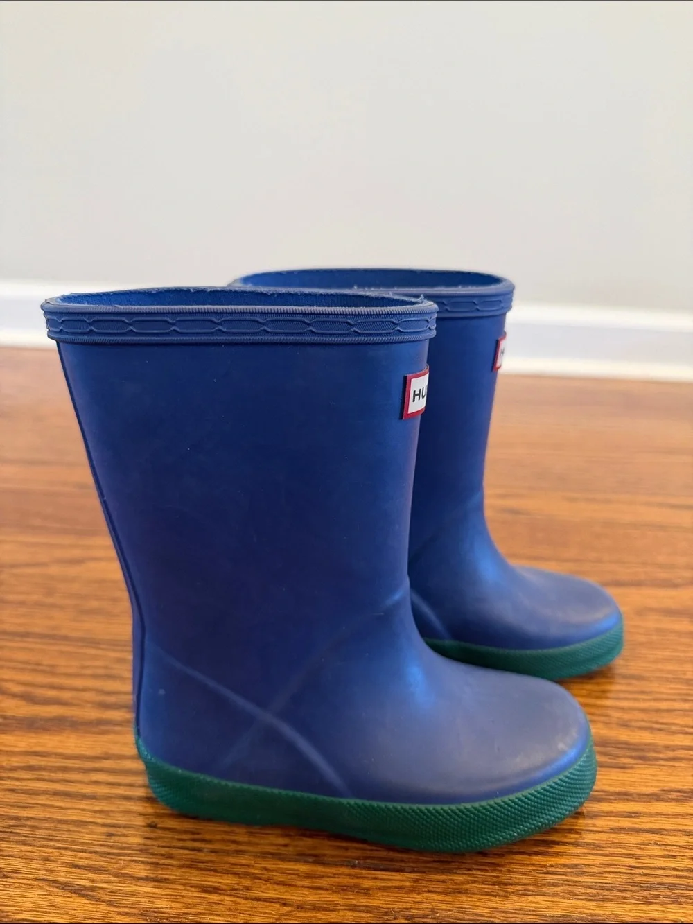 Hunter kids rain