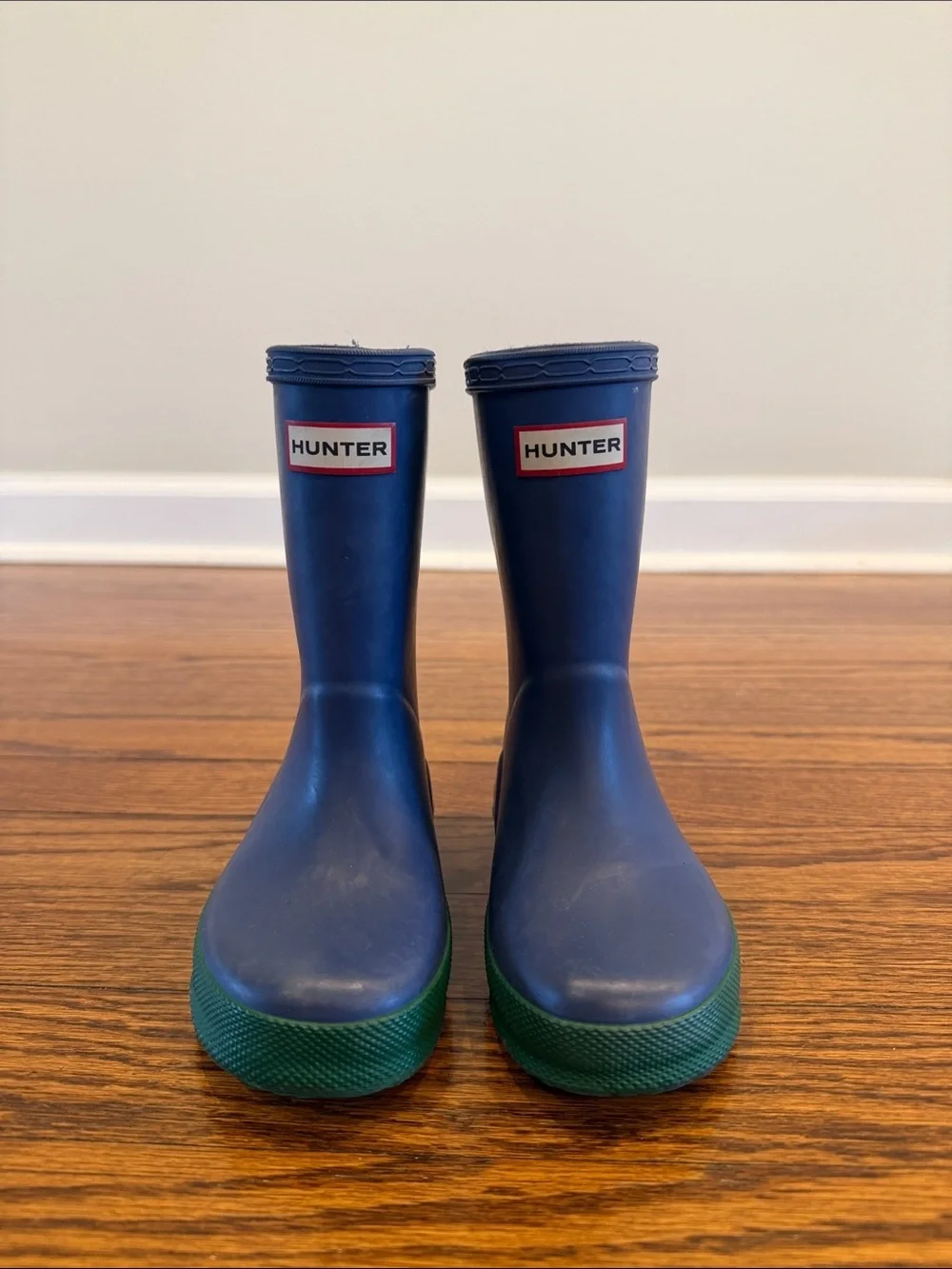 Hunter kids rain