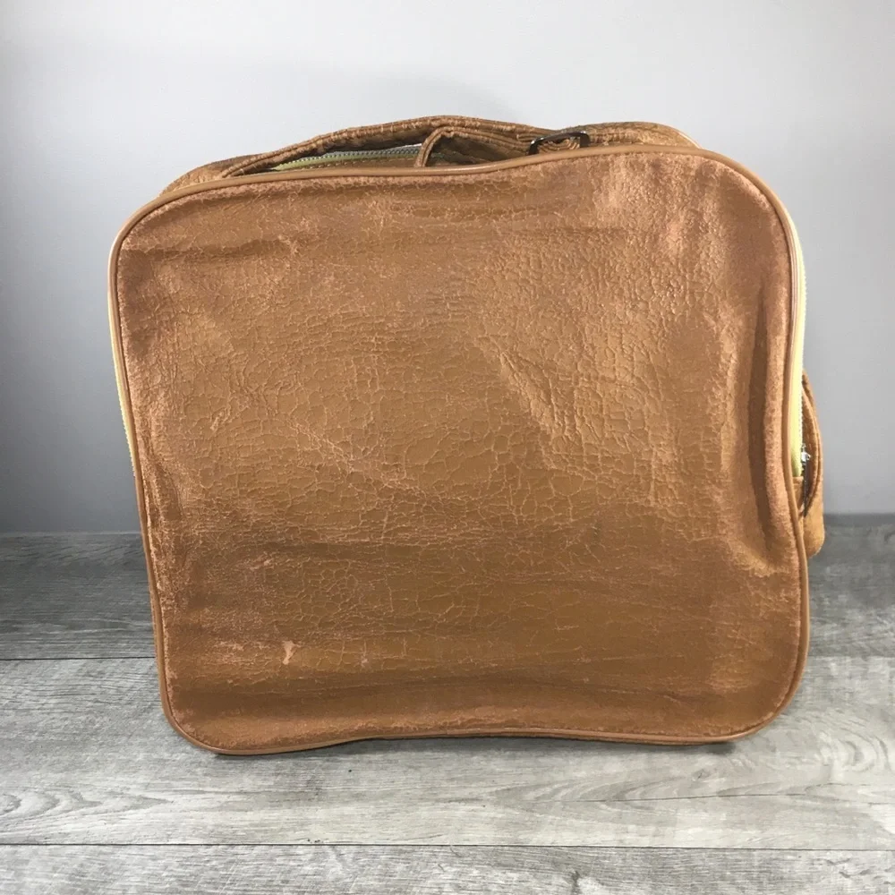 Vintage Nike Pinwheel Faux Leather Bag Duffle Travel Overnight Weekender Gym