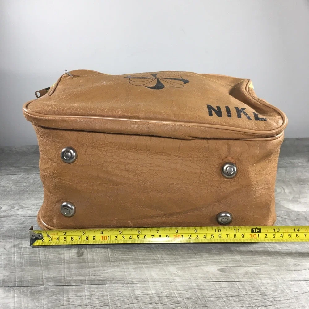 Vintage Nike Pinwheel Faux Leather Bag Duffle Travel Overnight Weekender Gym