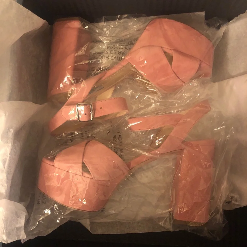 NIB $920 PRADA Suede Platform Sandal in Pink - size 5.5 US /  35.5 EU!