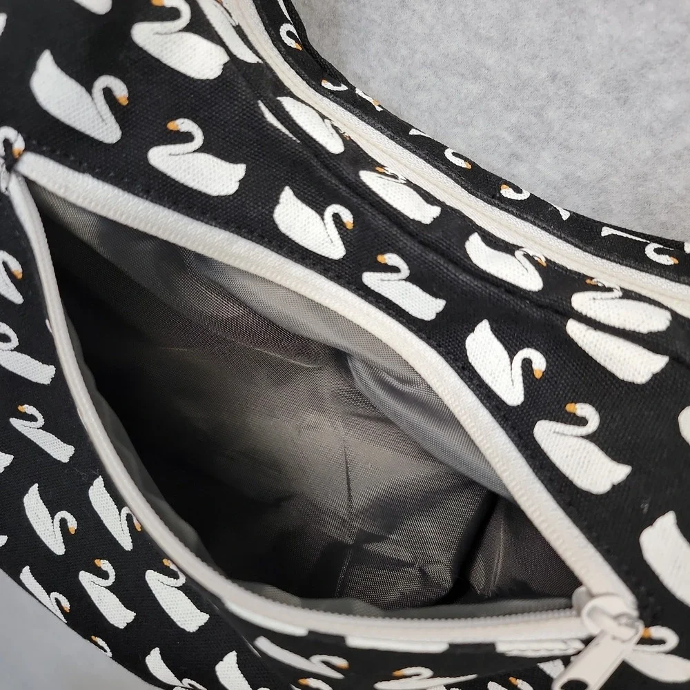 Kavu satchel crossbody