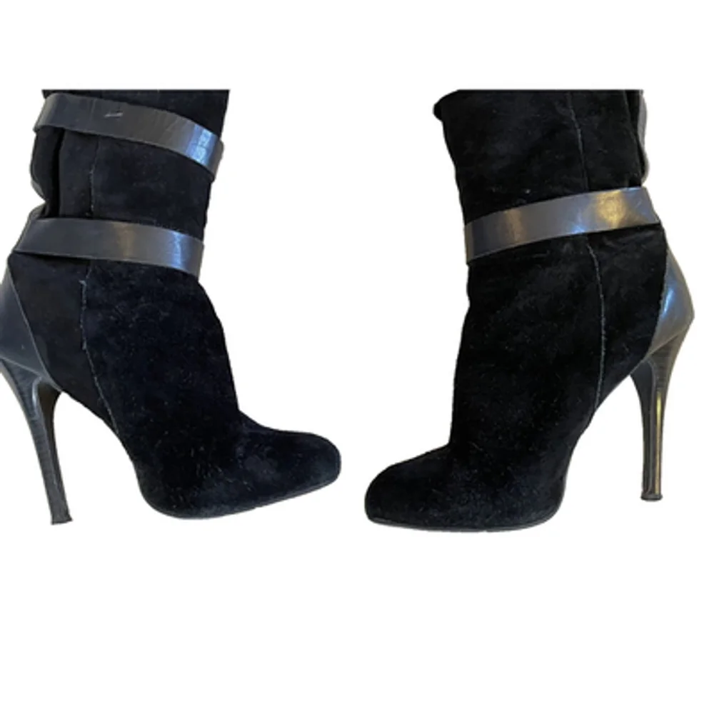 BCBGeneration Black Suede Buckle Accents Over Knee Stiletto Boots Sz 10