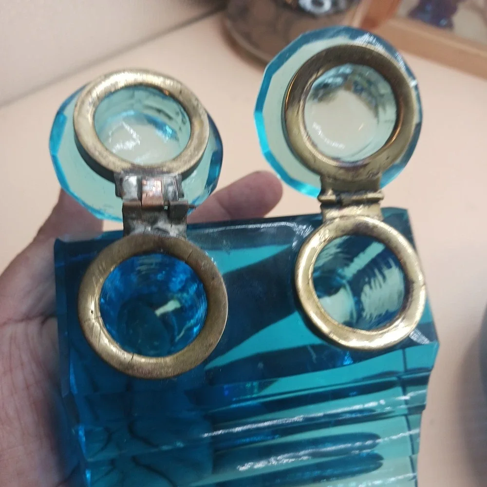 N/A this antique