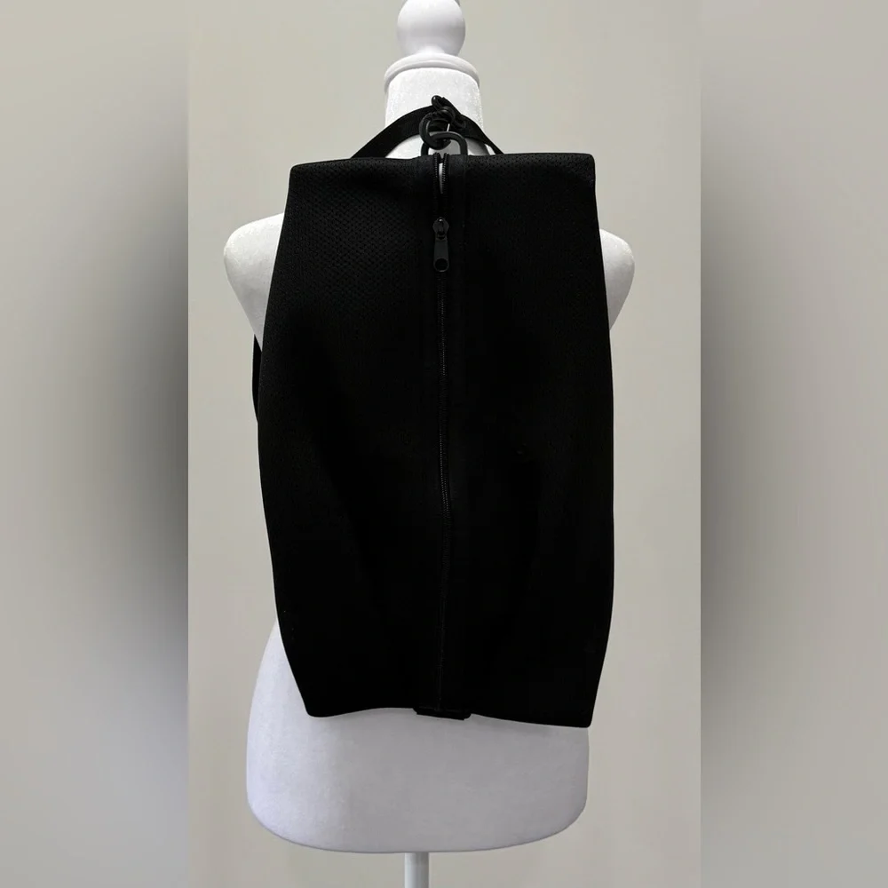NWOT Fabletics The Functional Convertible Bag Black Backpack Crossbody