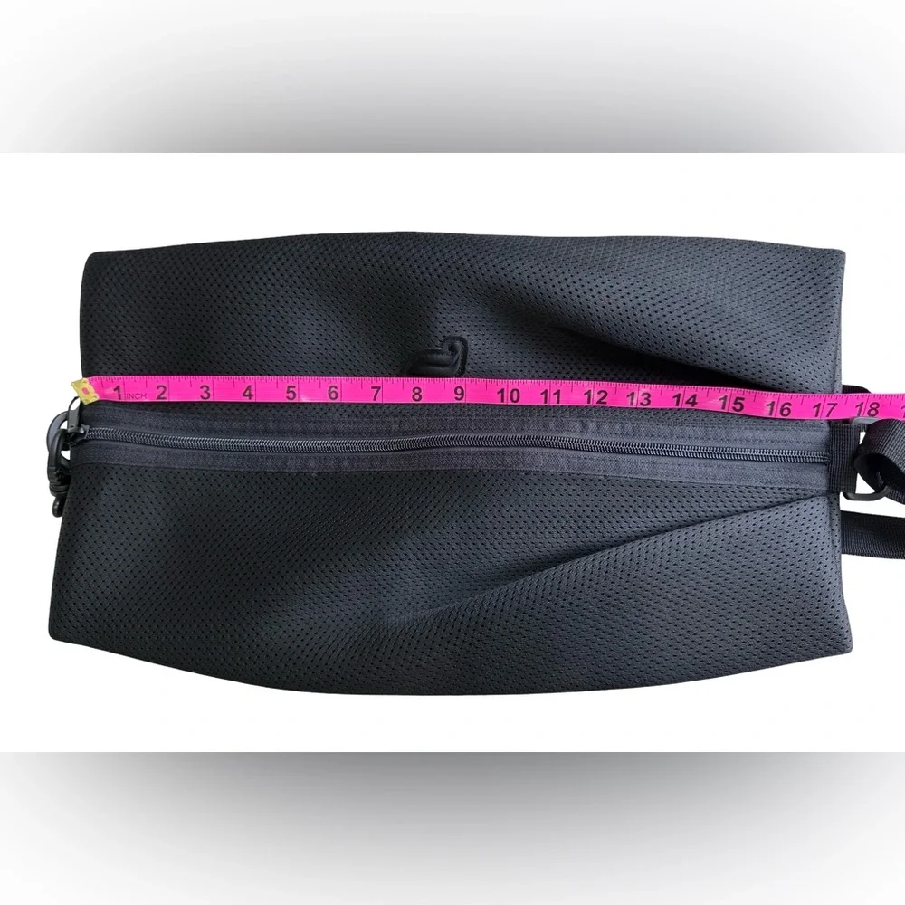 NWOT Fabletics The Functional Convertible Bag Black Backpack Crossbody