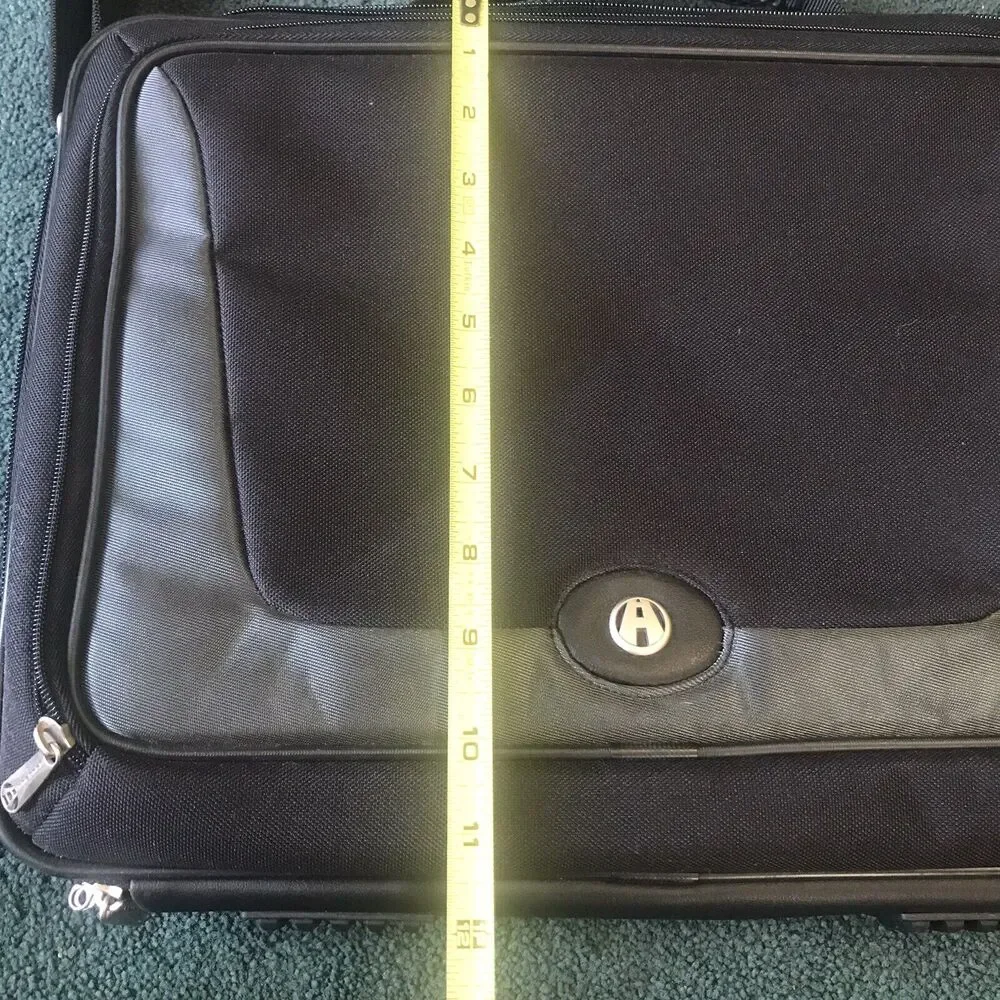 Avenues computer case brief