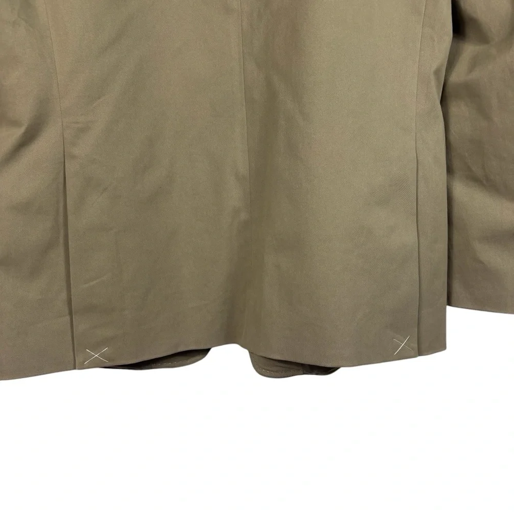 Alan Flusser chest sleeve