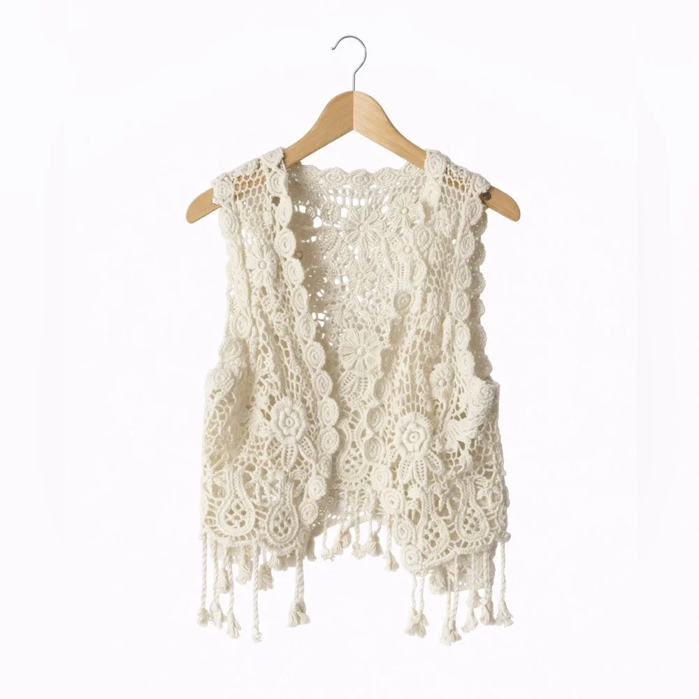 NWT. Boutique. Size 3/4 Crochet Lace Vest - Cream Kids