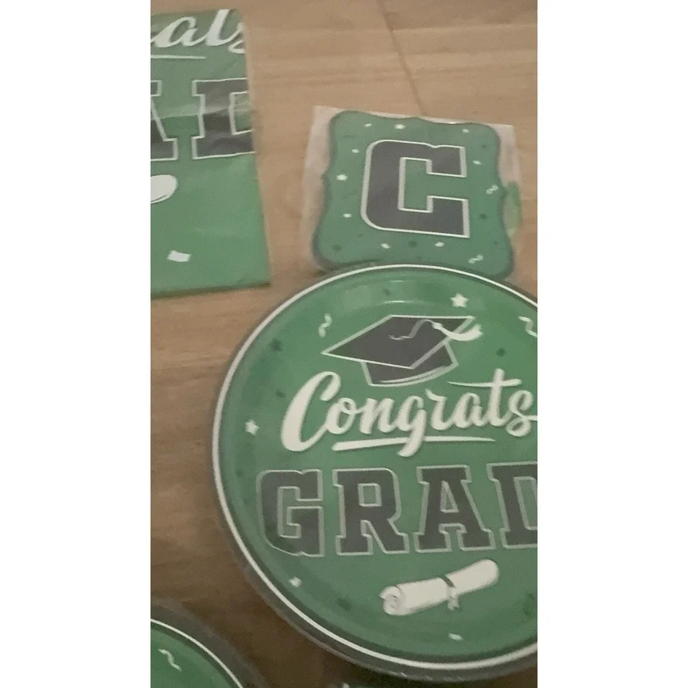Class of 2026 Graduation Party Set 126 Pc Green Plates Cups Napkins Banner