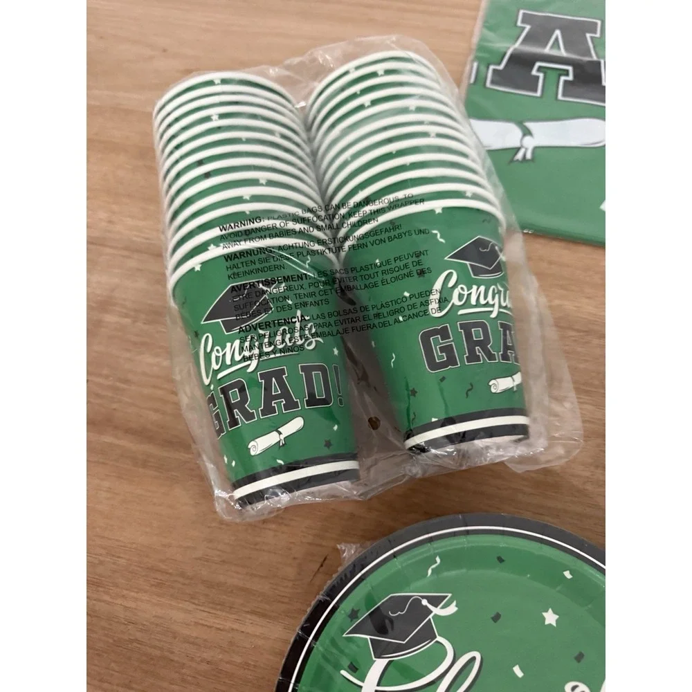 Class of 2026 Graduation Party Set 126 Pc Green Plates Cups Napkins Banner