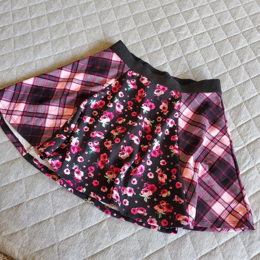 ⭐ 4/$20 Justice Skirt with built-in‎ shortsSize 16