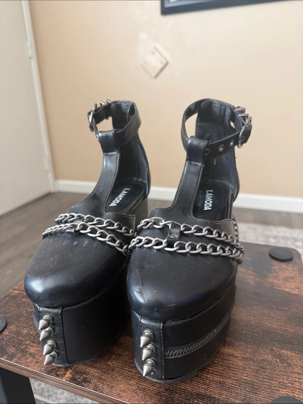 La Moda lamoda black
