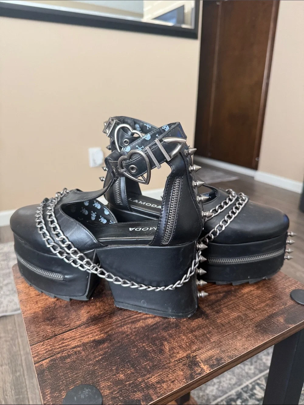La Moda lamoda black