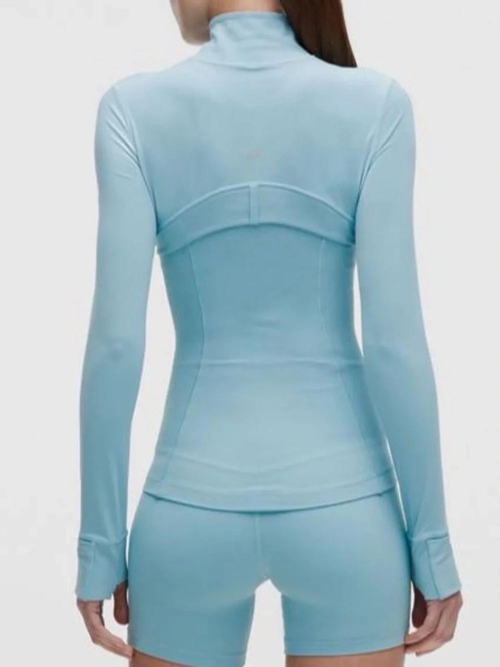 ALO Yoga light aqua