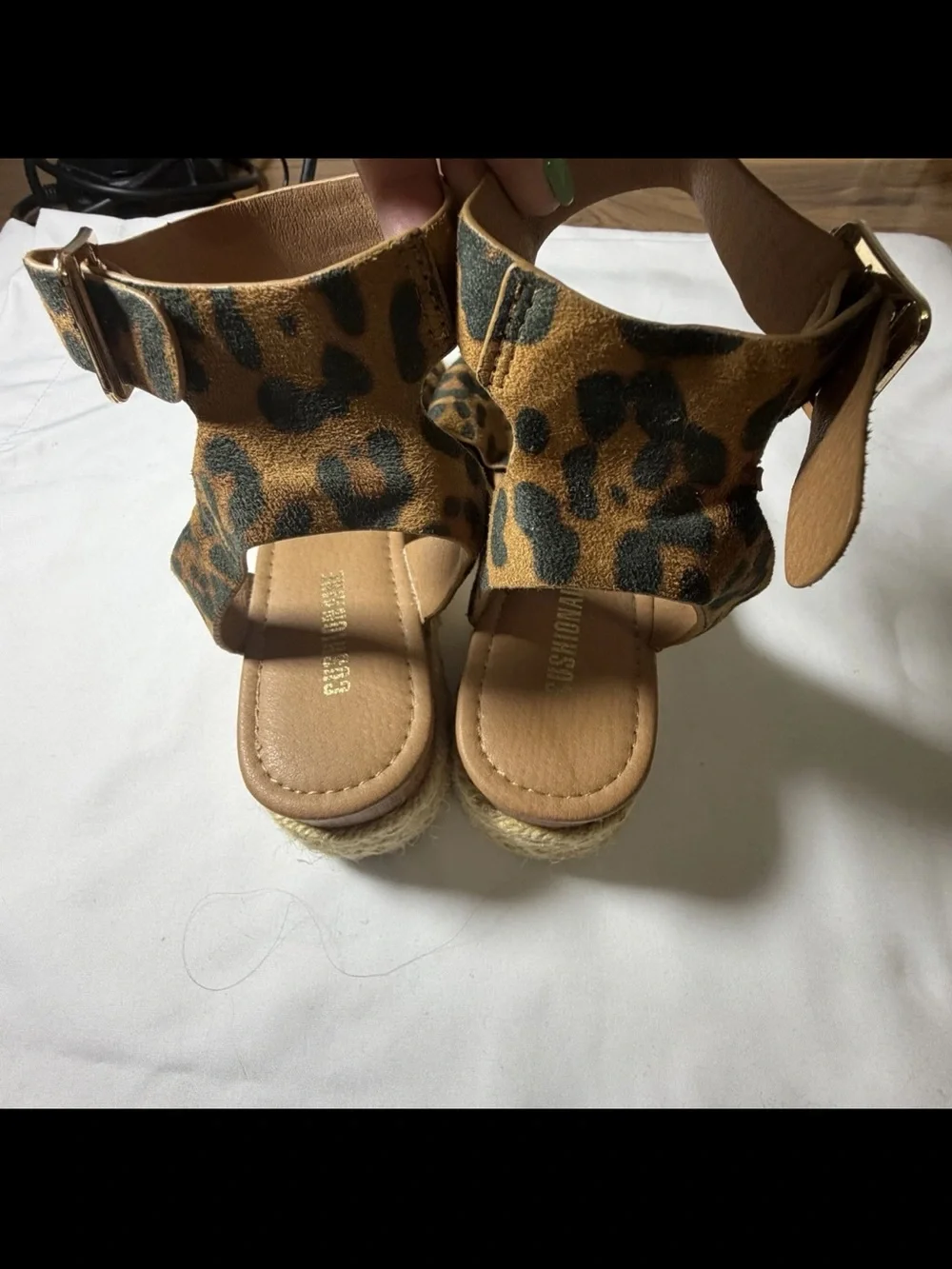 Cushionaire stylish leopard