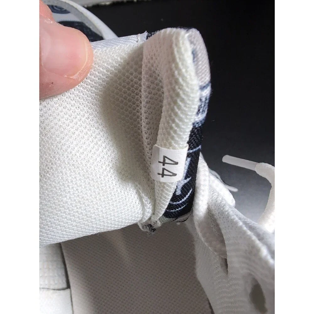 FASHION SPORTS PROFESSIONAL SKATEBOARD SHOES MEN'S SIZE 10.5 (44) WHITE  NWOT