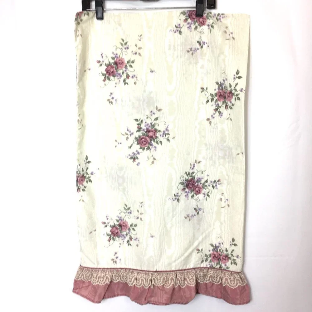 80’s VTG Pillowcases Cottagecore Romantic Roses Flower / Cream