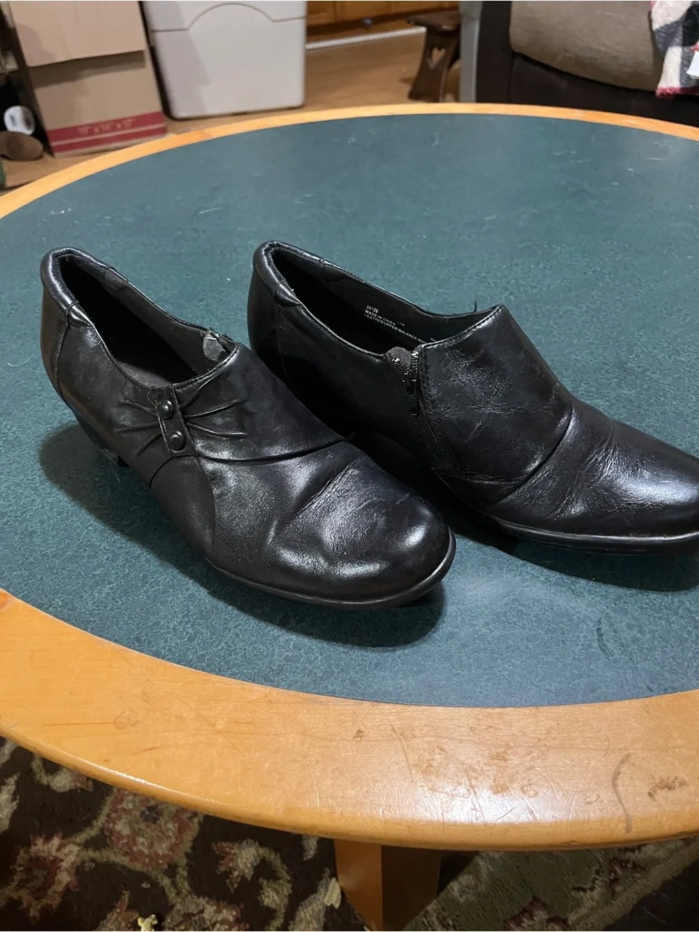 Clark's Men's Black Leather Slip-On Dress Shoes 11M