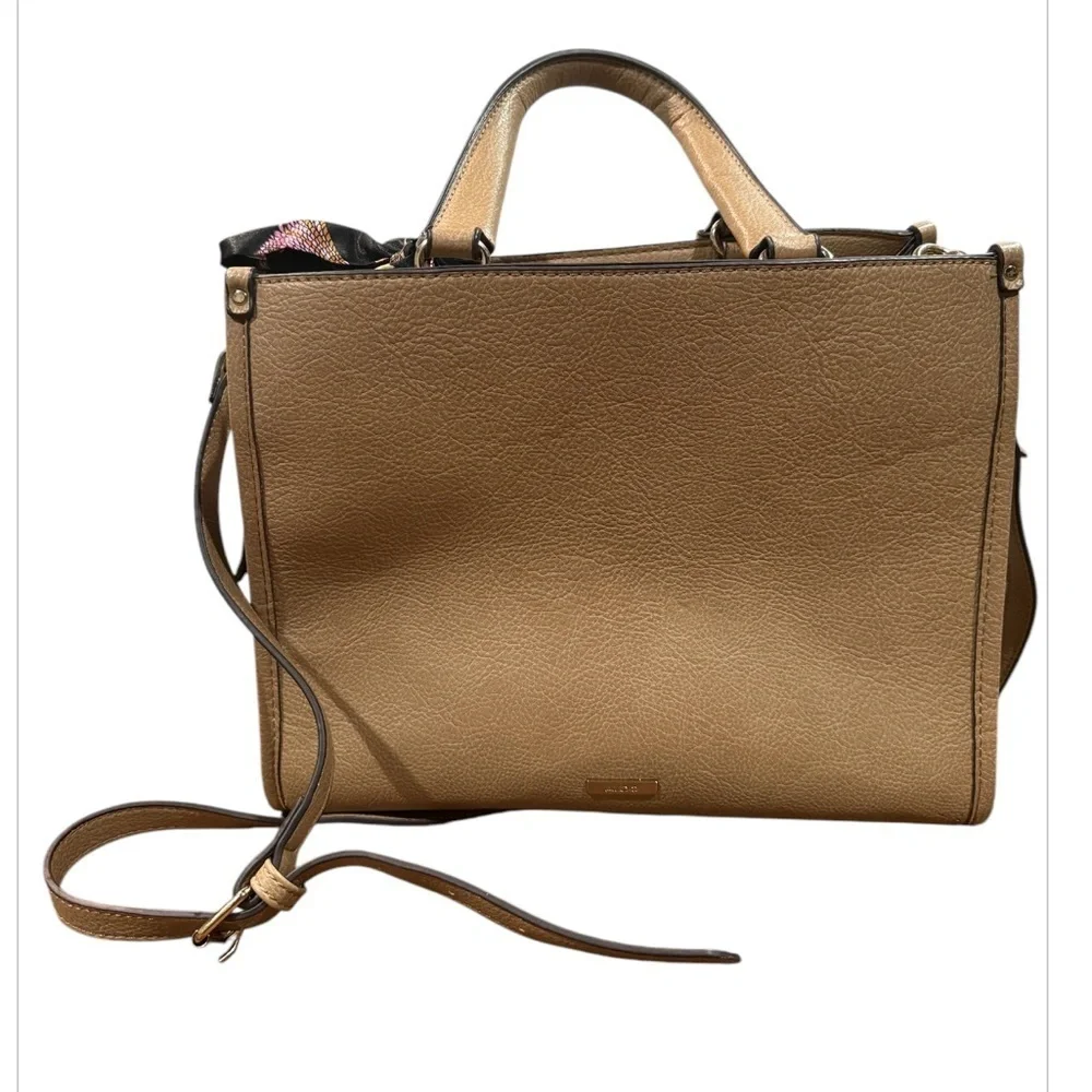 Aldo woman tan