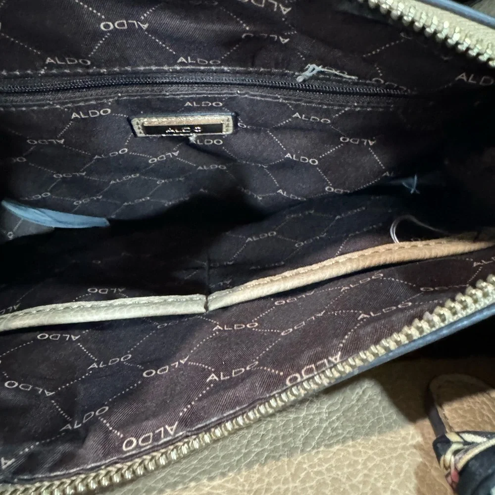 Aldo woman tan