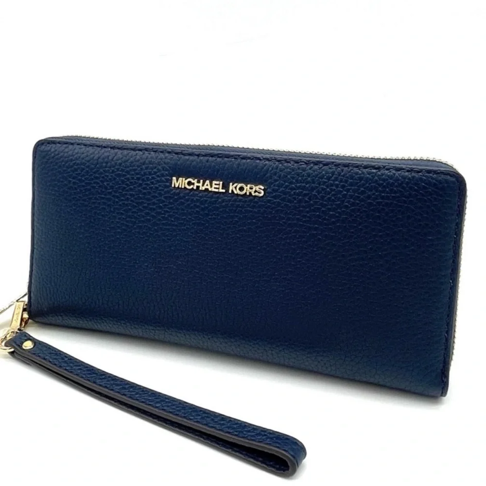 Michael Kors around don