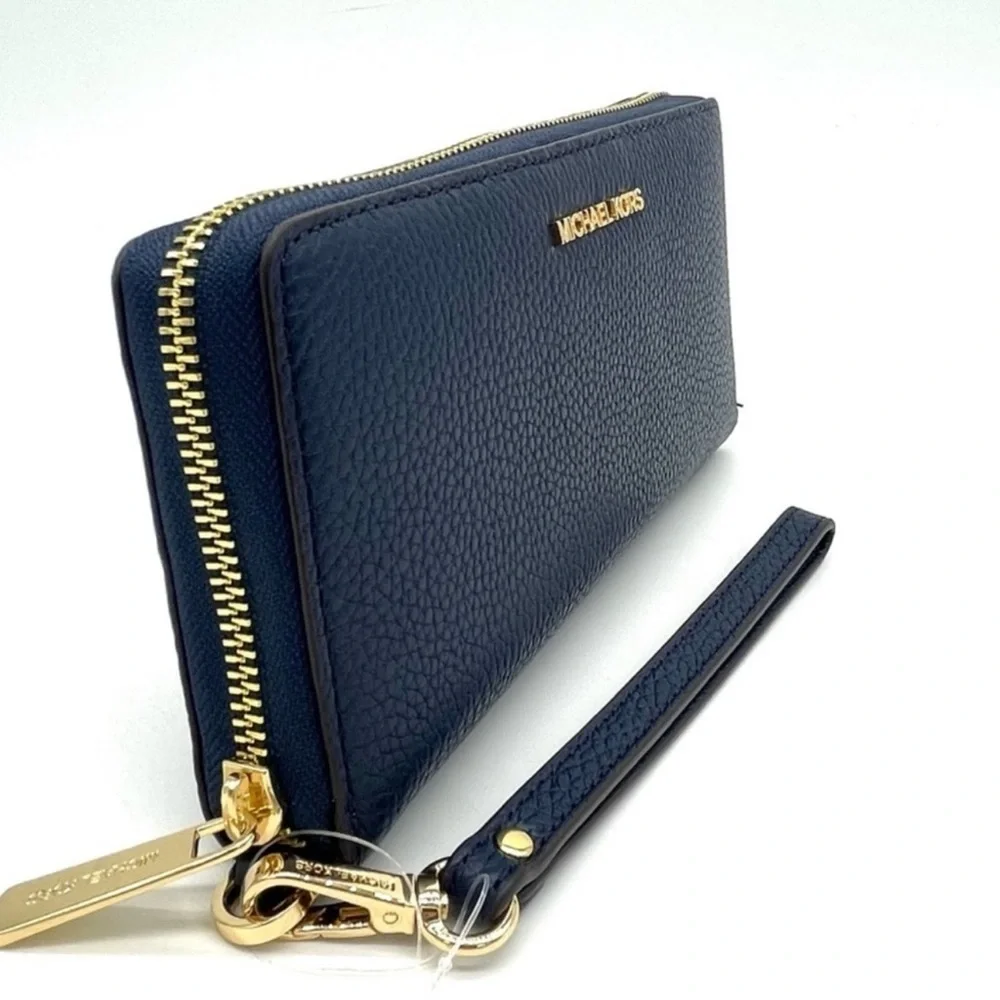 Michael Kors style clasp continental