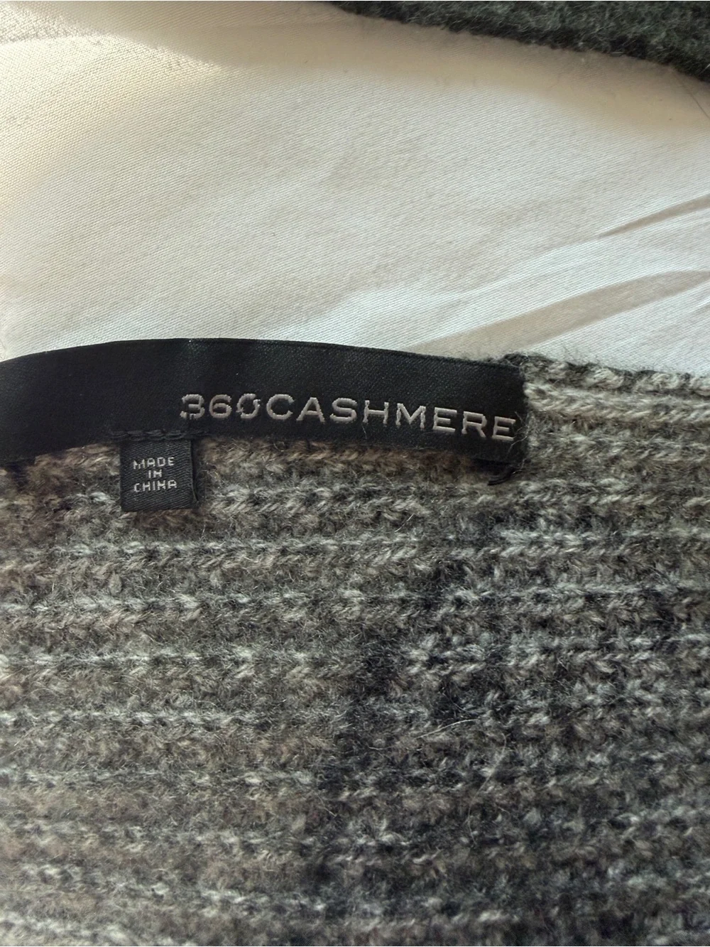 360 cashmere Camouflage Ribbed Knit Scarf in Green and Black and grey