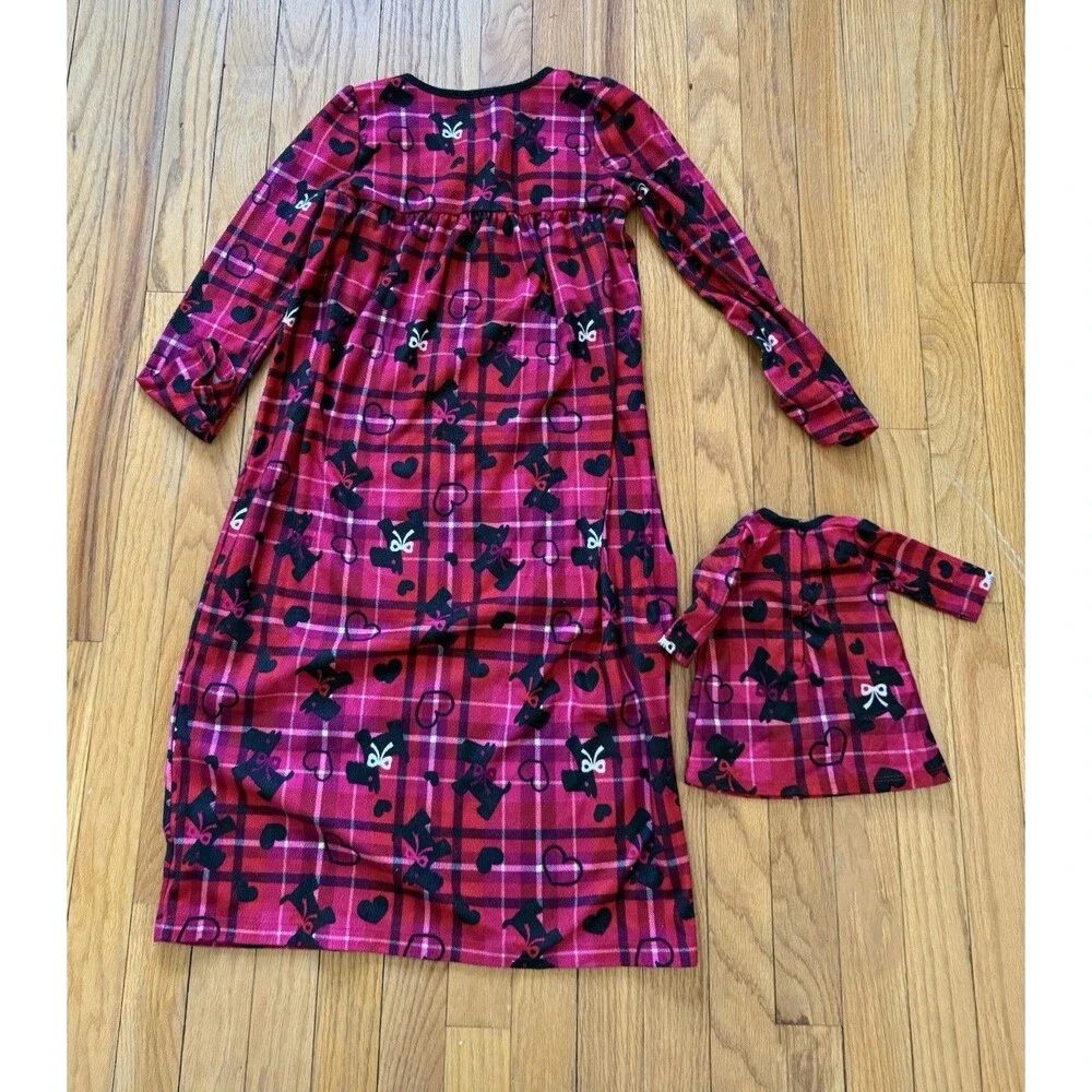 Girls Flannel Scottie dog Nightgown Size 7 Matching Doll nightgown