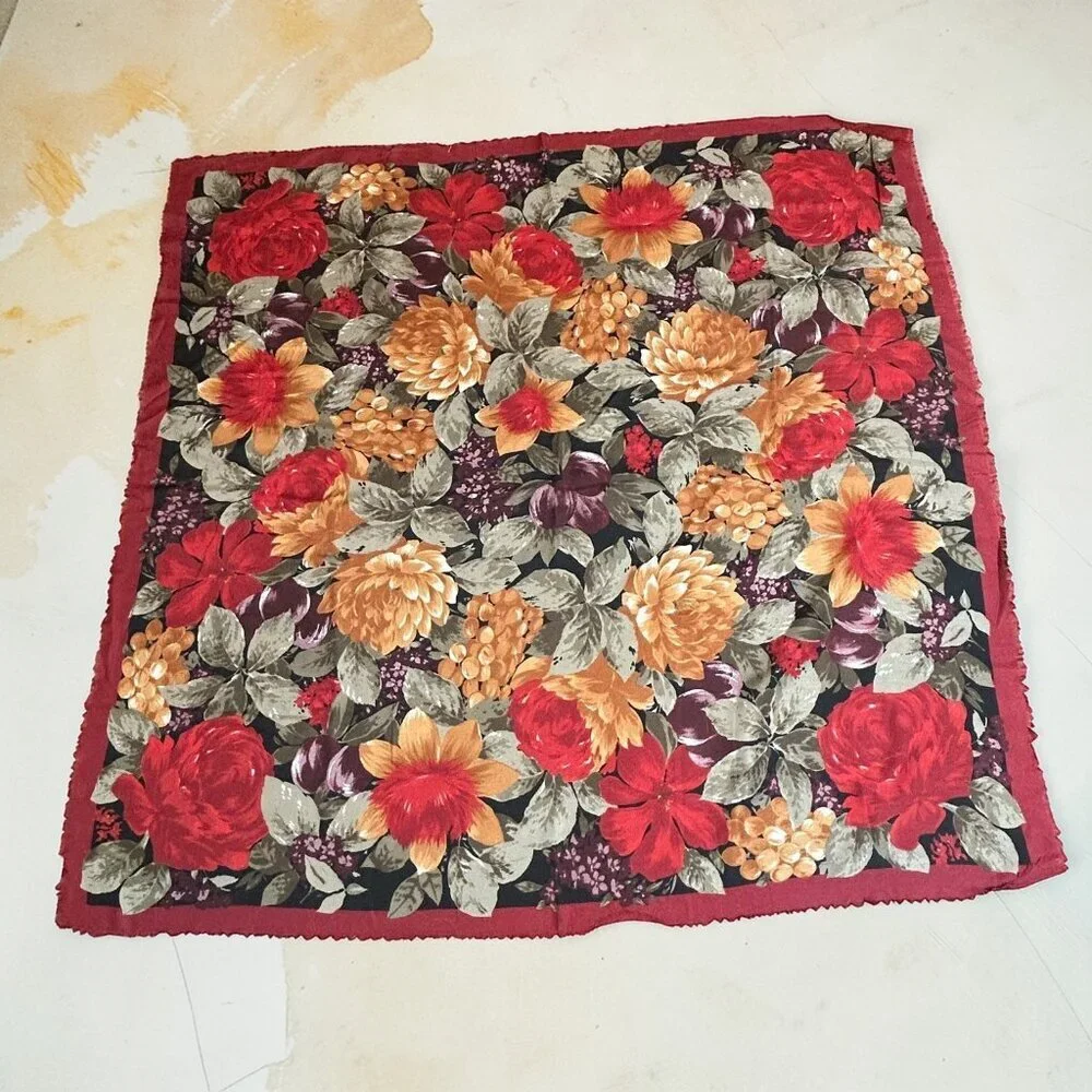 Vintage Red Cottage Floral Challis Large 45