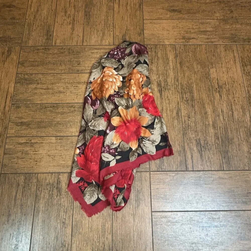 Vintage poly short 45” square