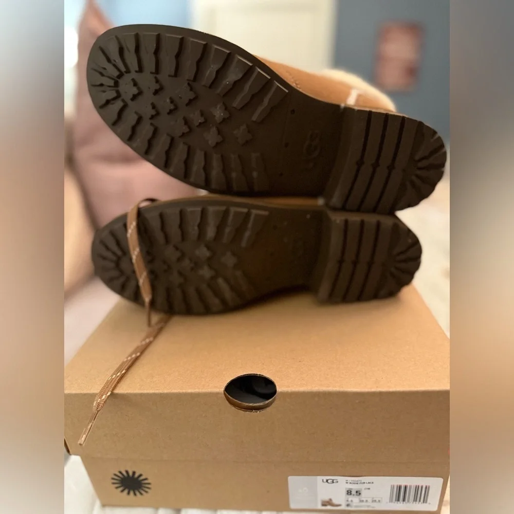 UGG warm stylish