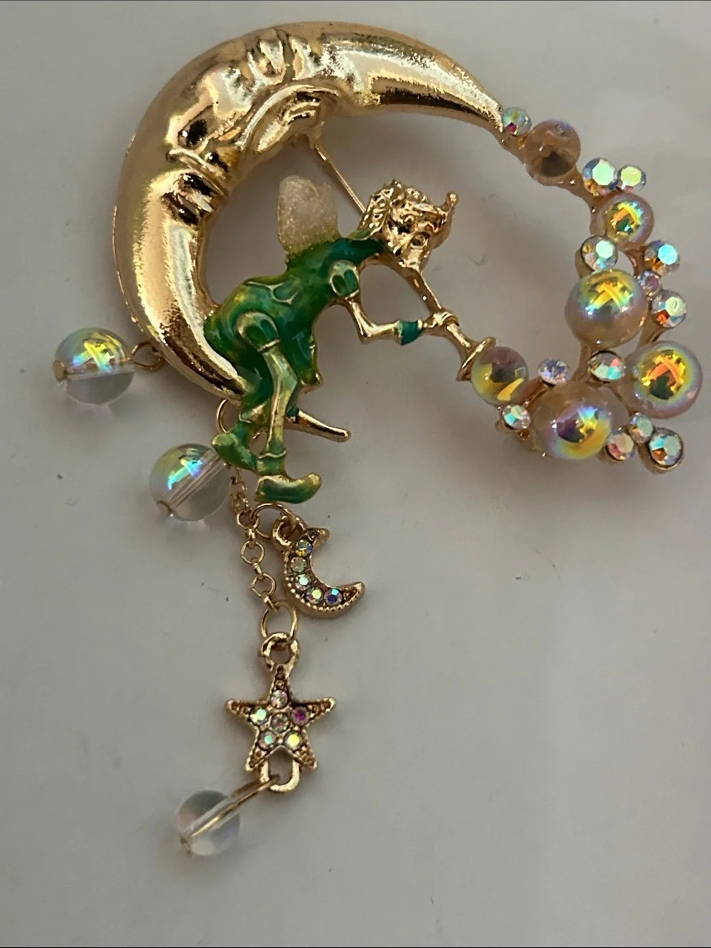 N/A elegant gold