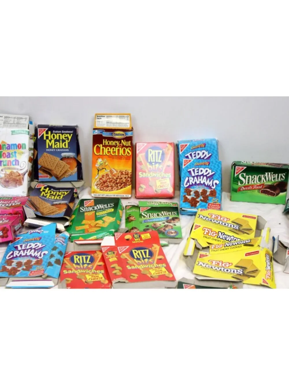 Unbranded play food