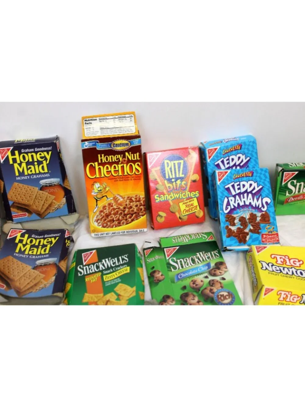 Unbranded play food