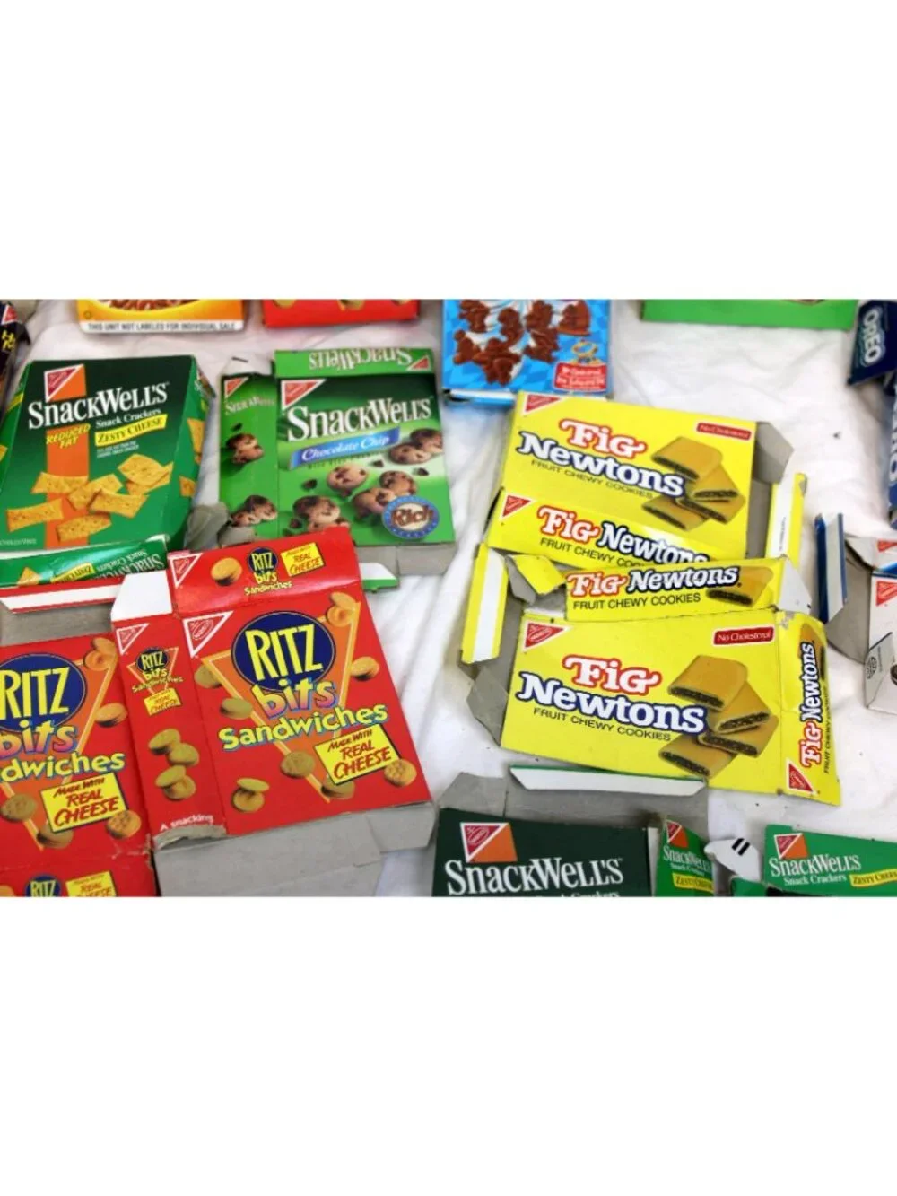 Unbranded play food