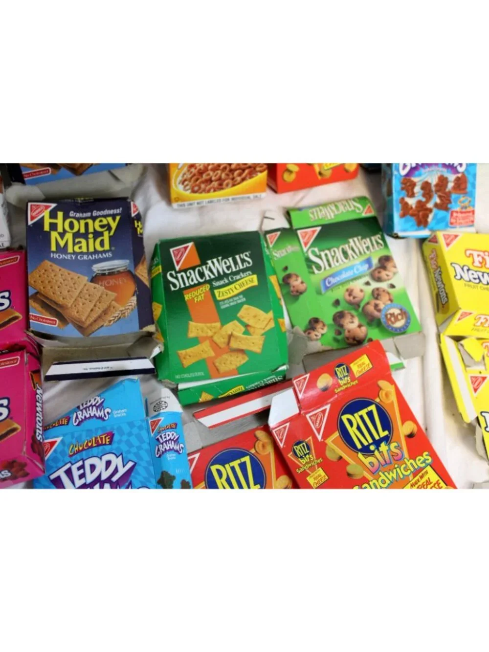 Unbranded play food