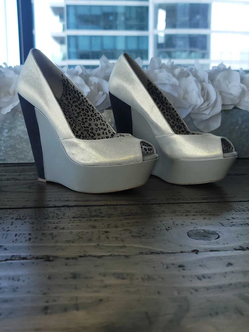 Jessica Simpson new box