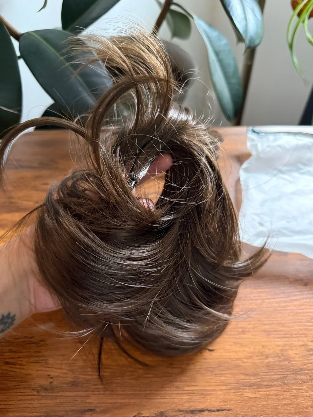N/A hair provides seamlessly