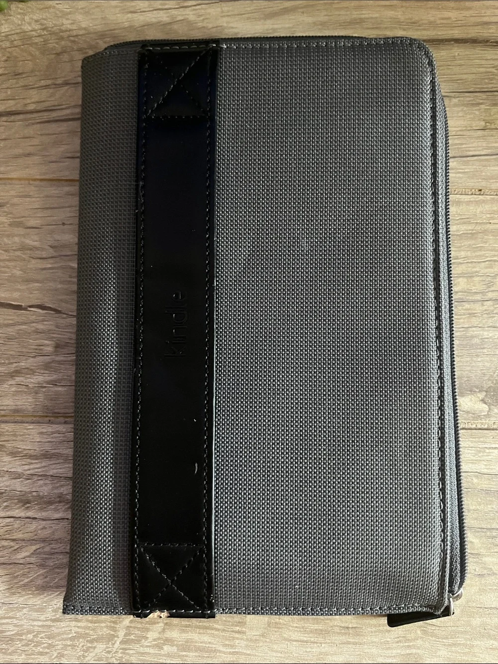 Kindle Case Gray with Black Accent