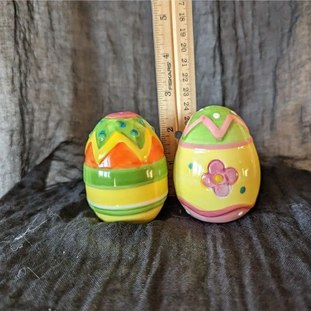 Unbranded vintage easter