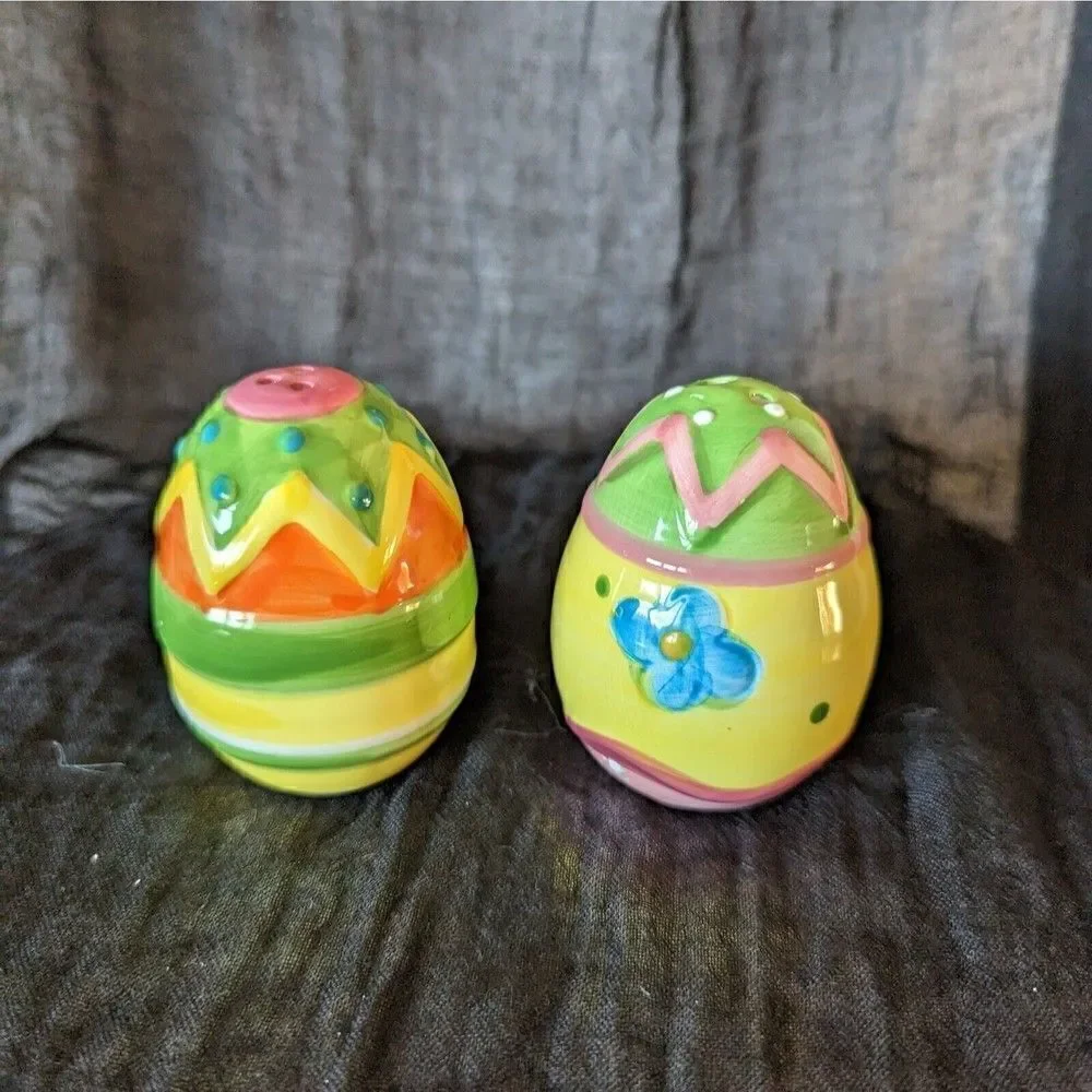Vintage Easter Egg Salt And Pepper Shakers Ceramic Hand Painted