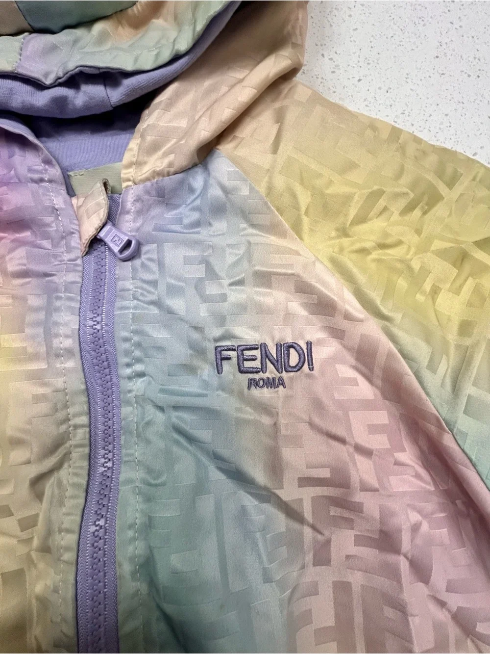 Fendi facial ears 2t