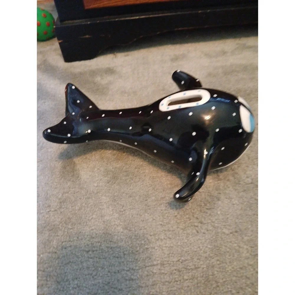 N/A vintage whale