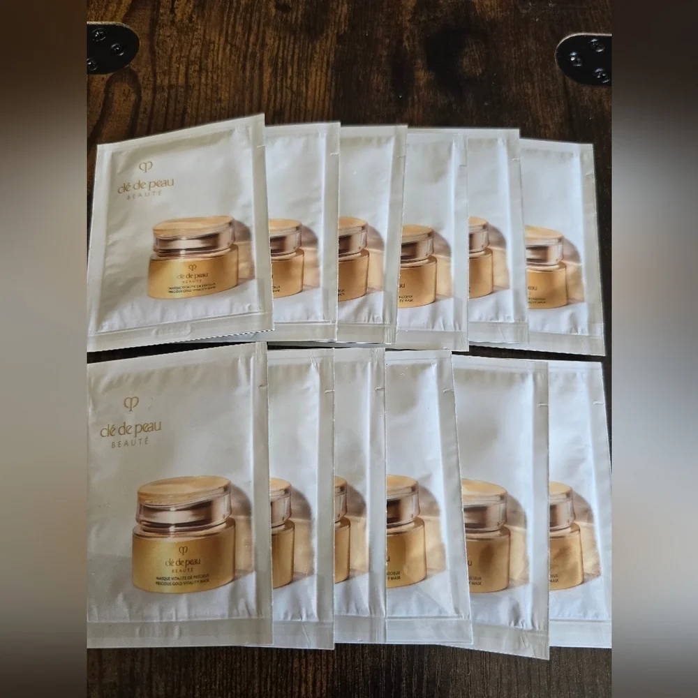 Cle de Peau, Previous Gold Vitality Skincare Mask - BUNDLE SET of 12!