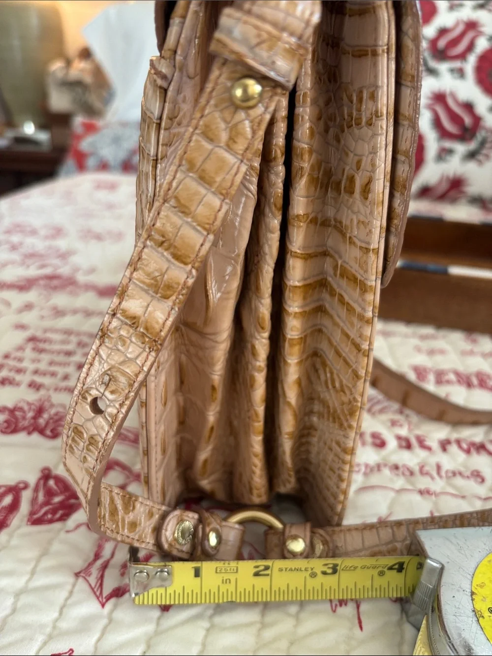 Brahmin turnlock good rose